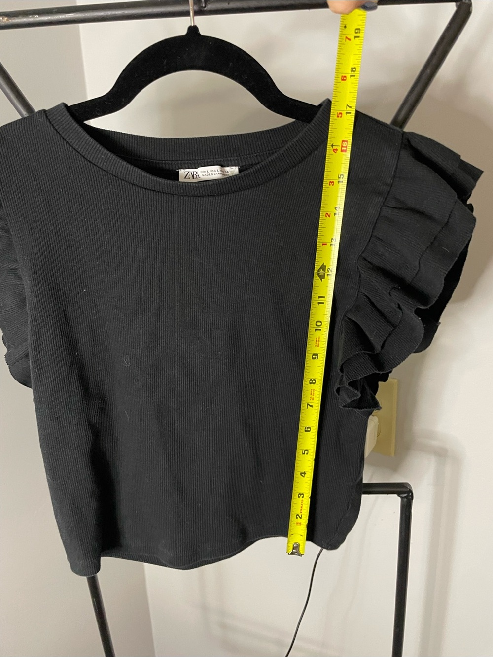 ZARA Black Ribbed Tee with Layered Ruffle Sleeves - Picture 5 of 5